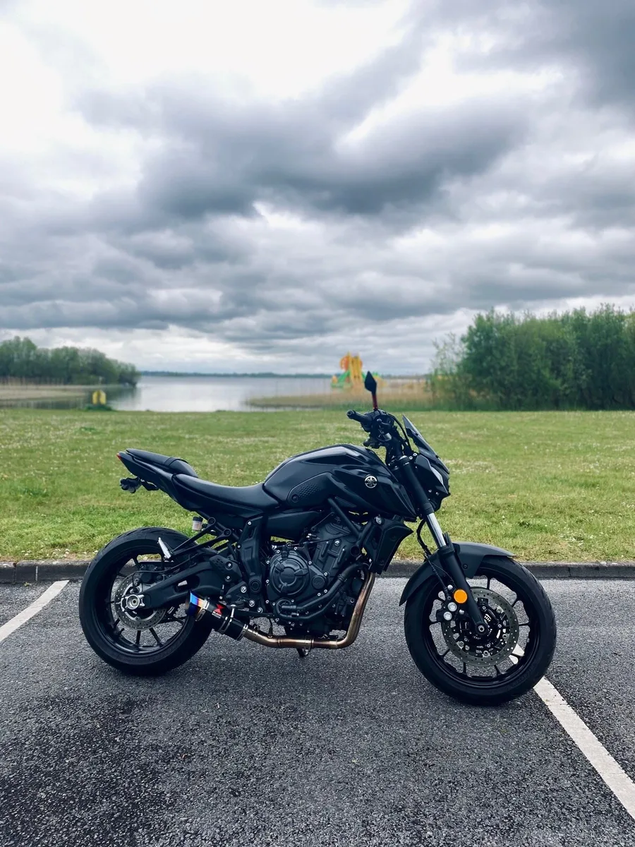 Yamaha MT 07 Motorbike 2023 - Image 3