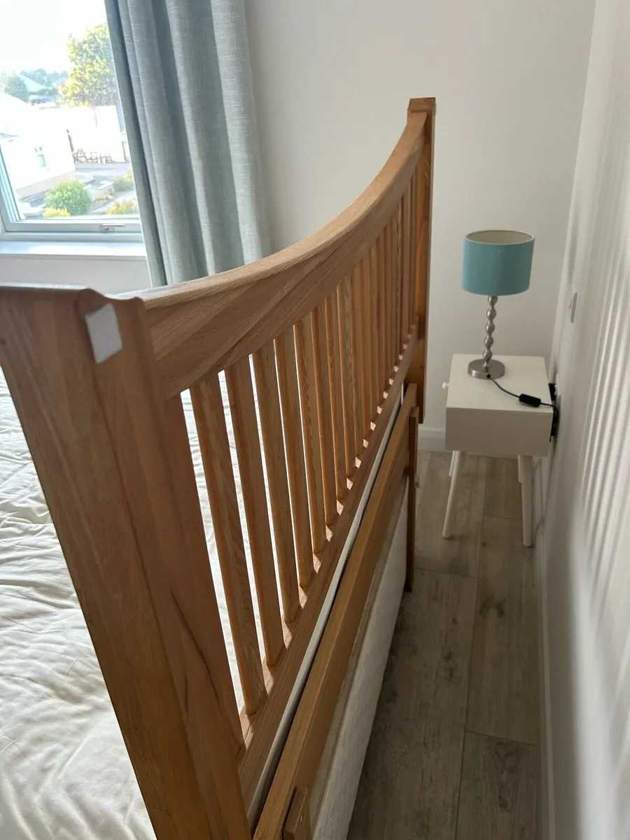 Headboard for double bed - Image 2