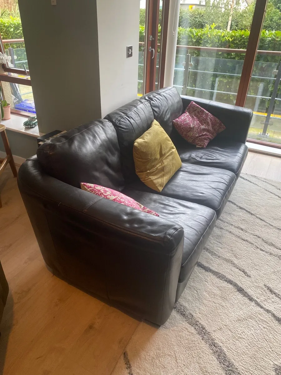 Free couch & armchairs - Image 1