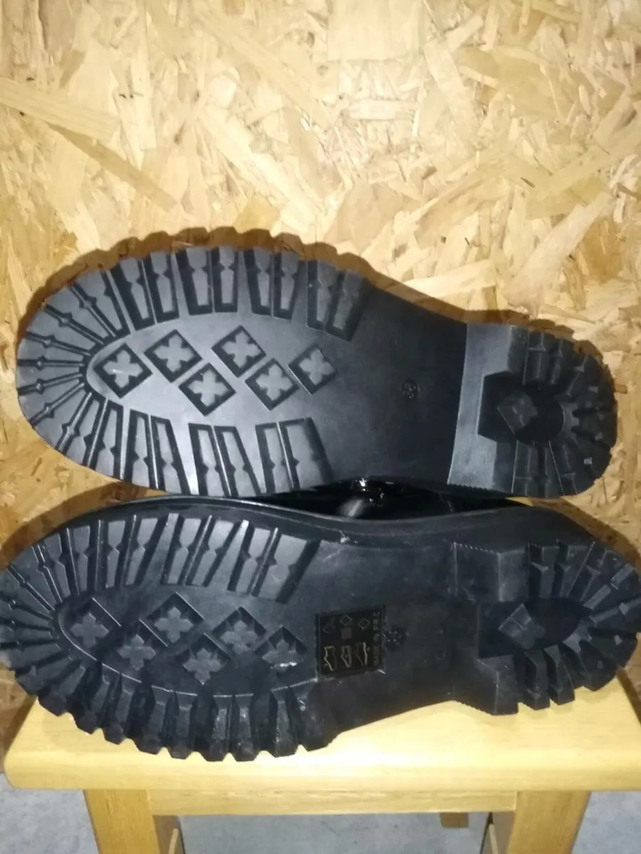 Boots - Image 4