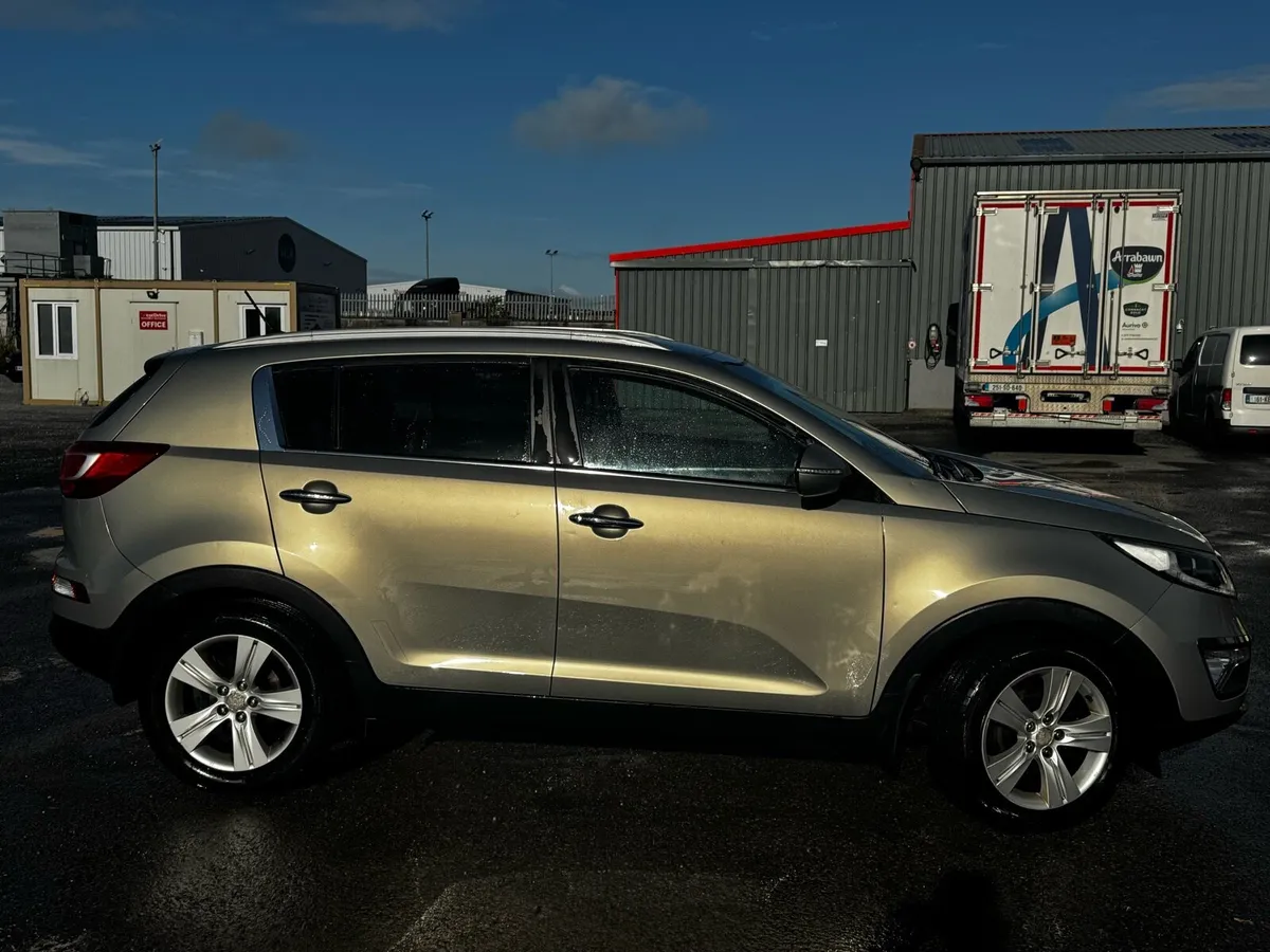 Kia Sportage 2012 FULL LEATHER - Image 2