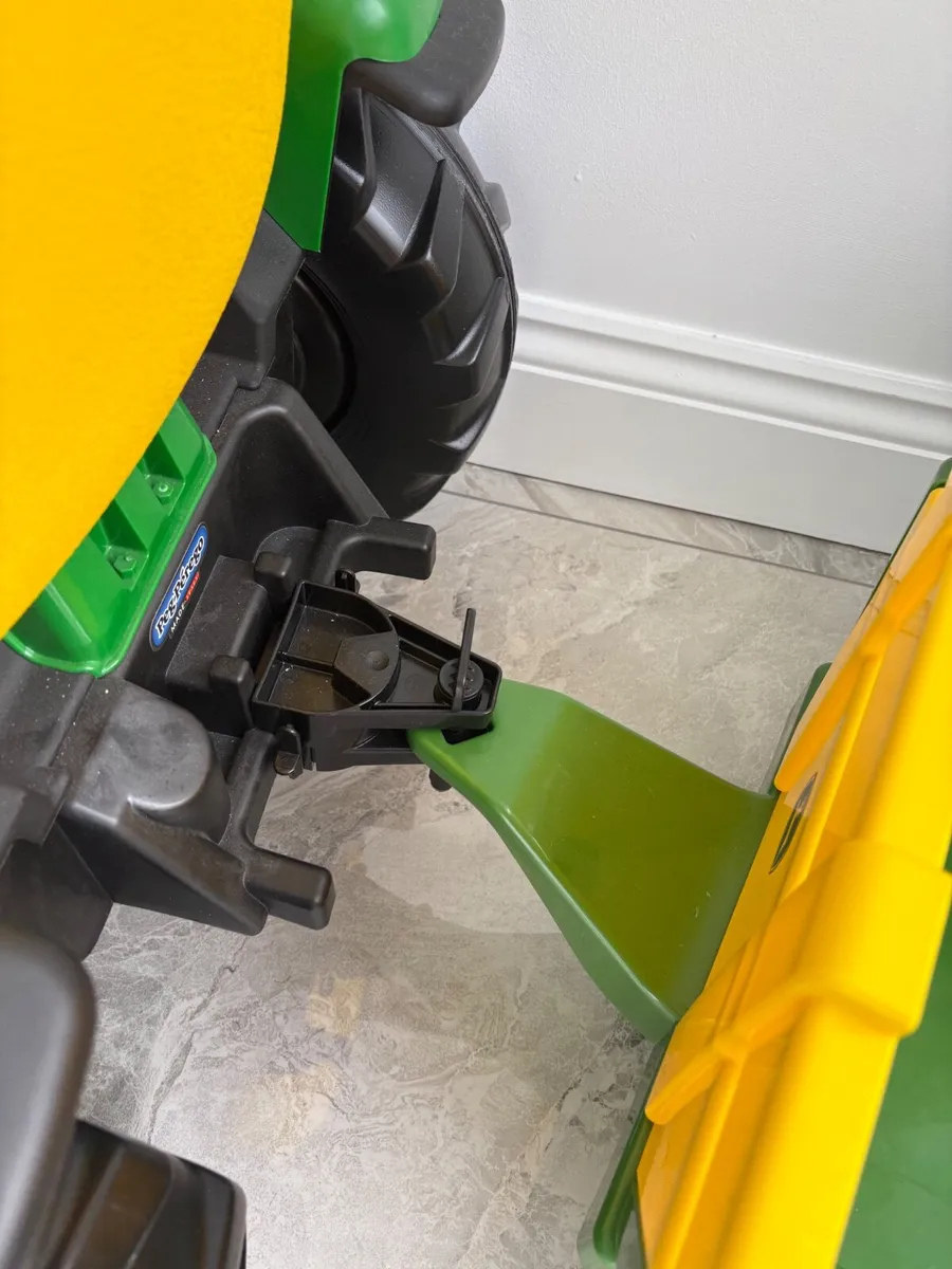 John deere electric ride on tractor kids - Image 4