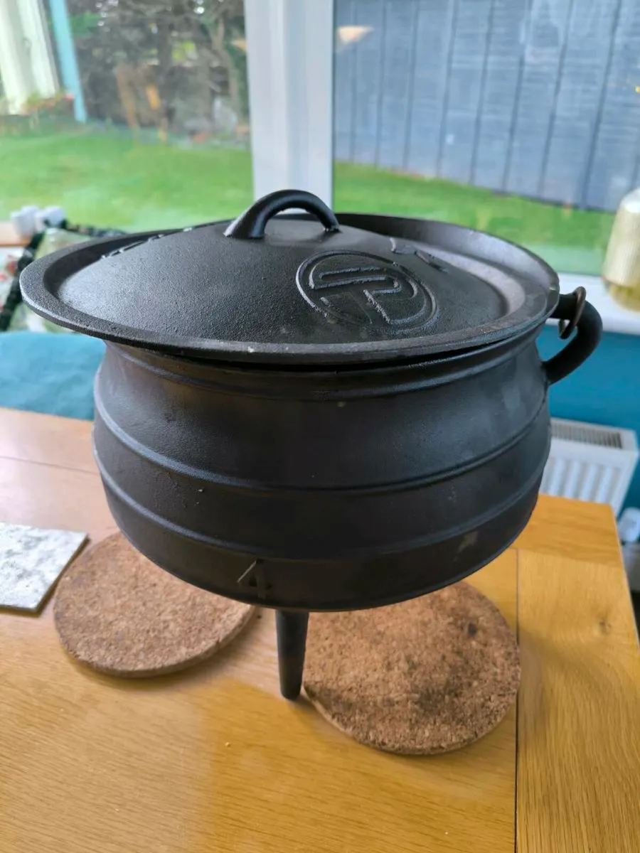No 4 Potjie Pot - Image 1