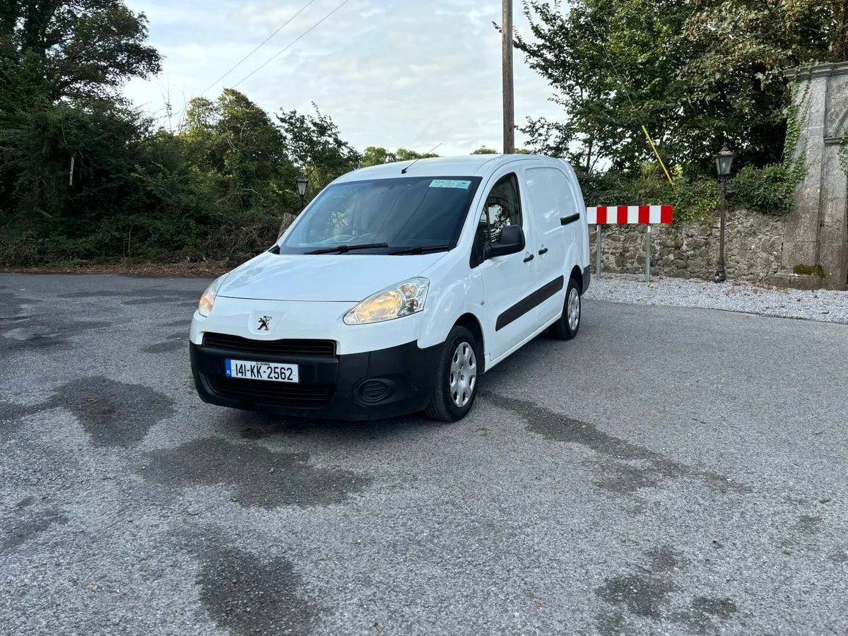 141 Peugeot Partner LWB Van - Image 2