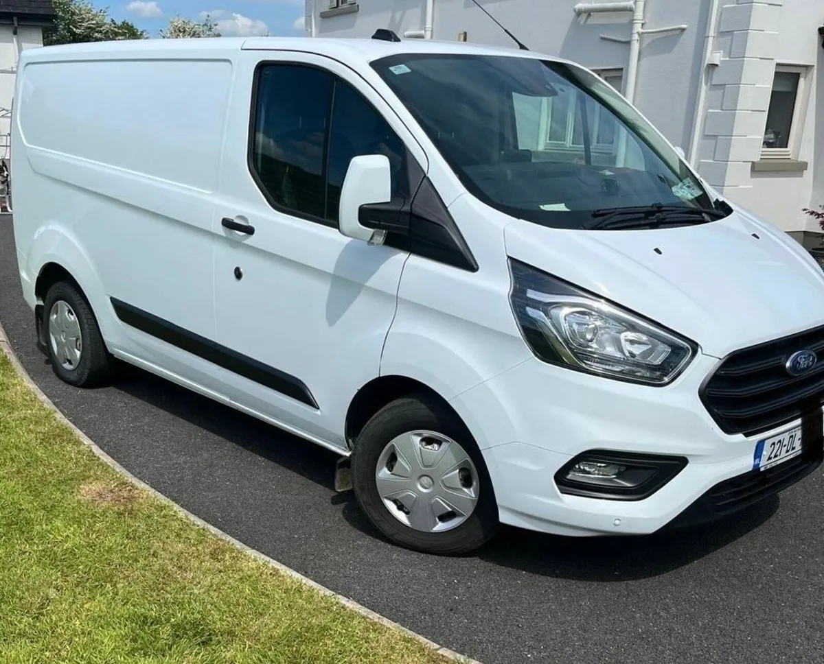 Ford Transit Custom 2022 - Image 1