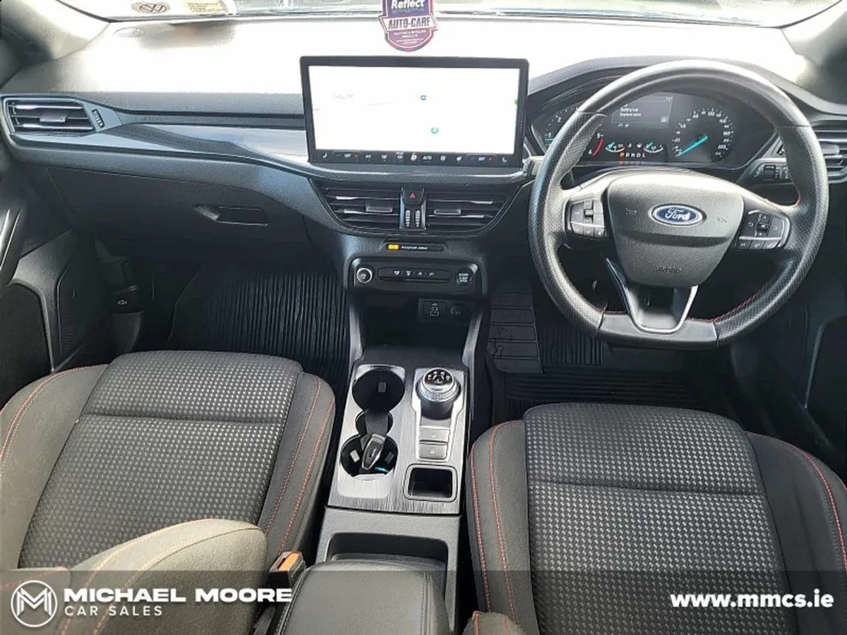 Ford Focus St-line 1.5l Ecoblue 115BHP Auto 5DR - Image 2