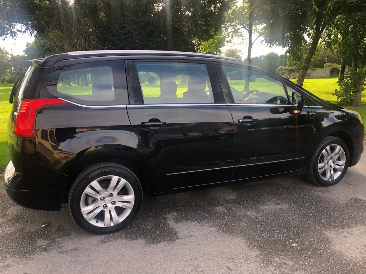 PEUGEOT 5008 EXECUTIVE NEW NCT MINT👍 - Image 3