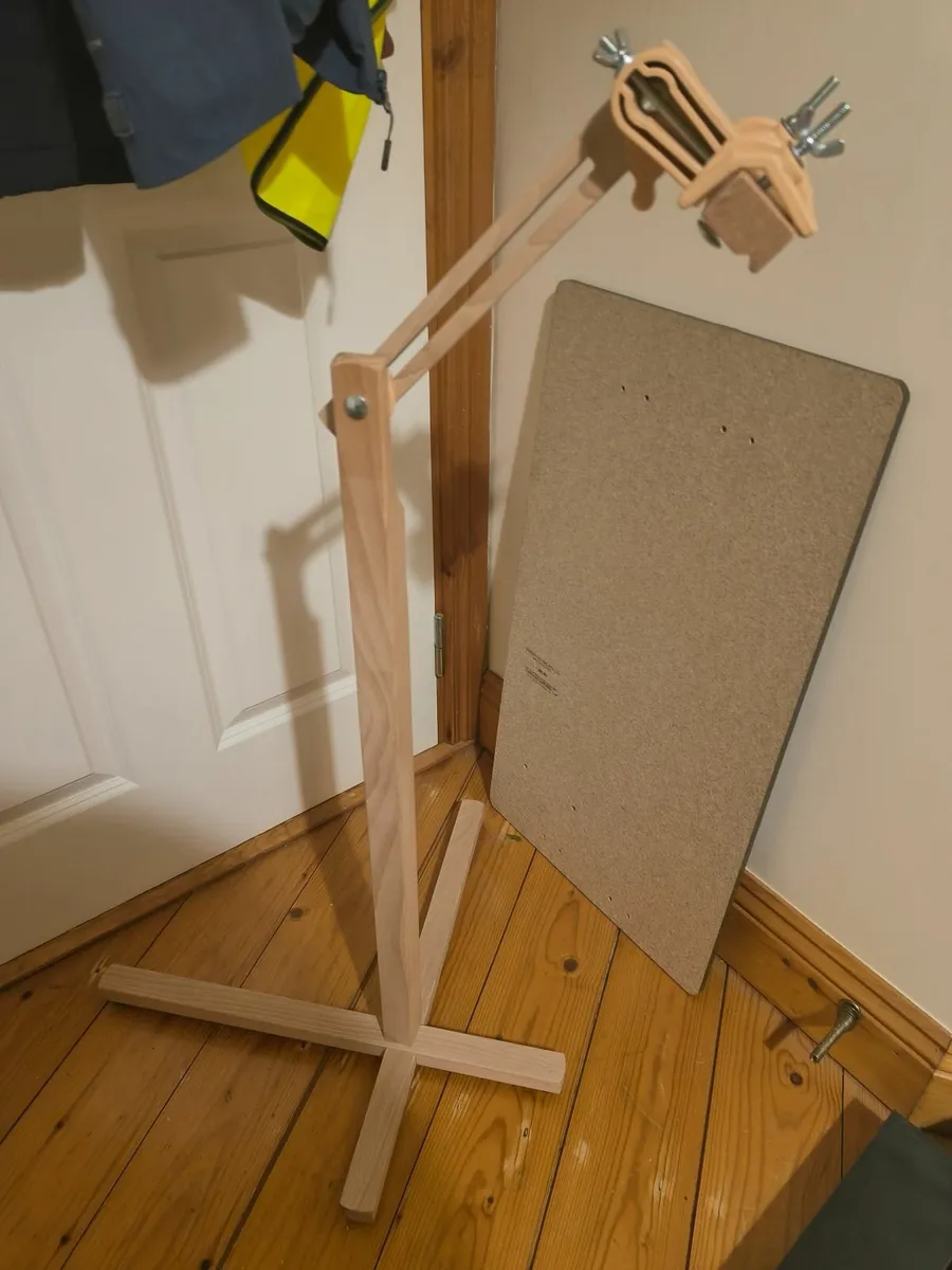 Embroidery floor stand - Image 1