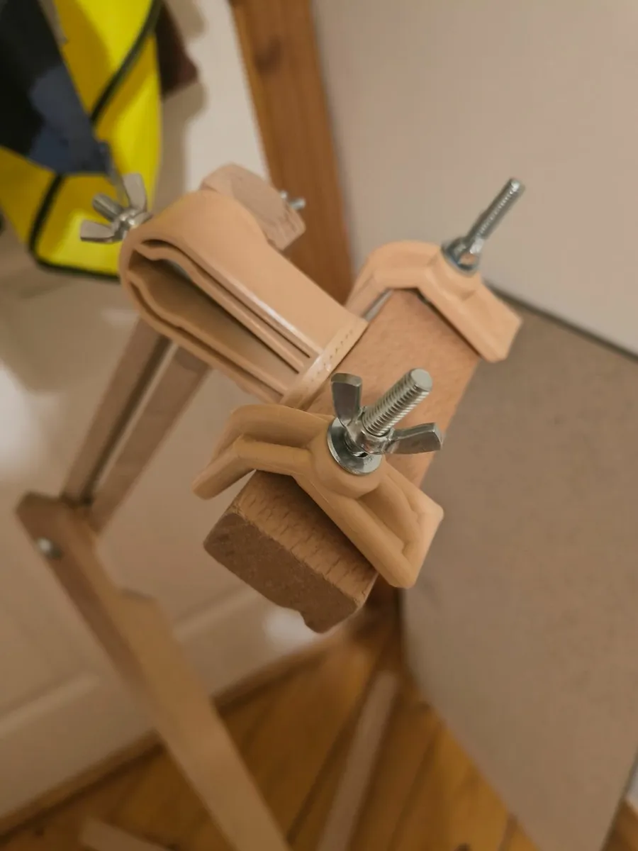 Embroidery floor stand - Image 2
