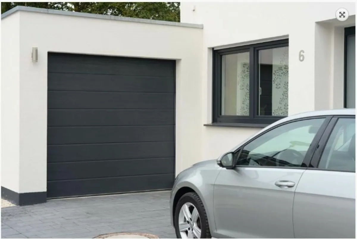 insulated  sectional  auto  doors - Image 4