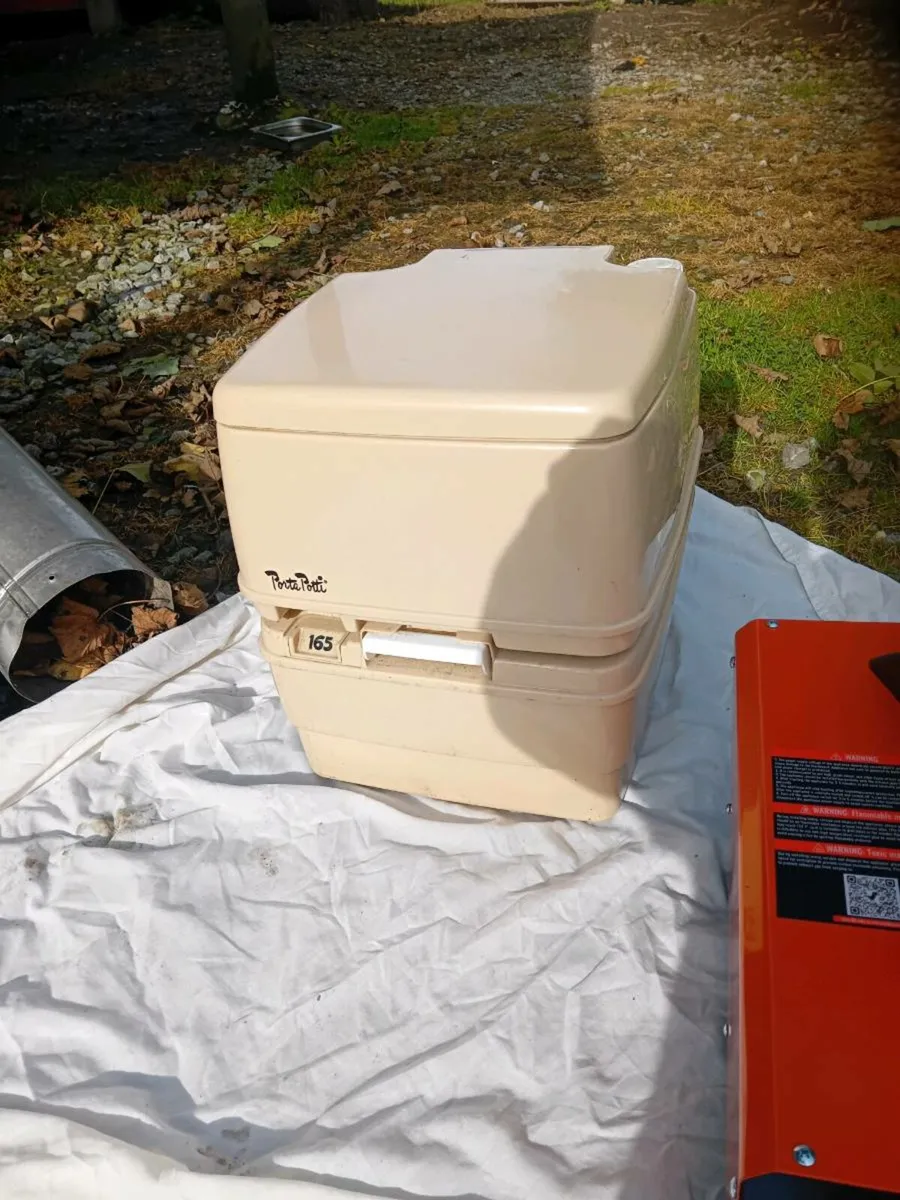 Camping - Image 4