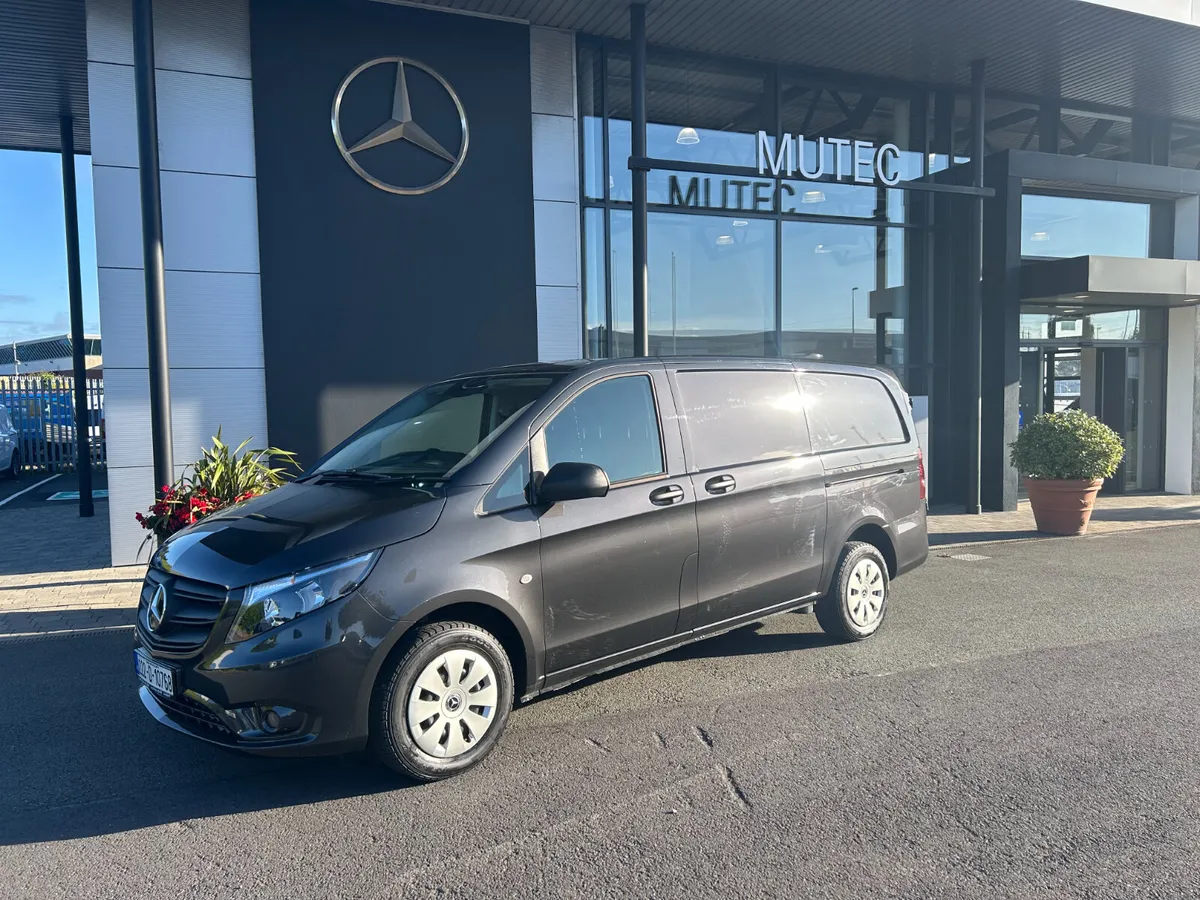 Mercedes-Benz Vito 2022 - Image 2