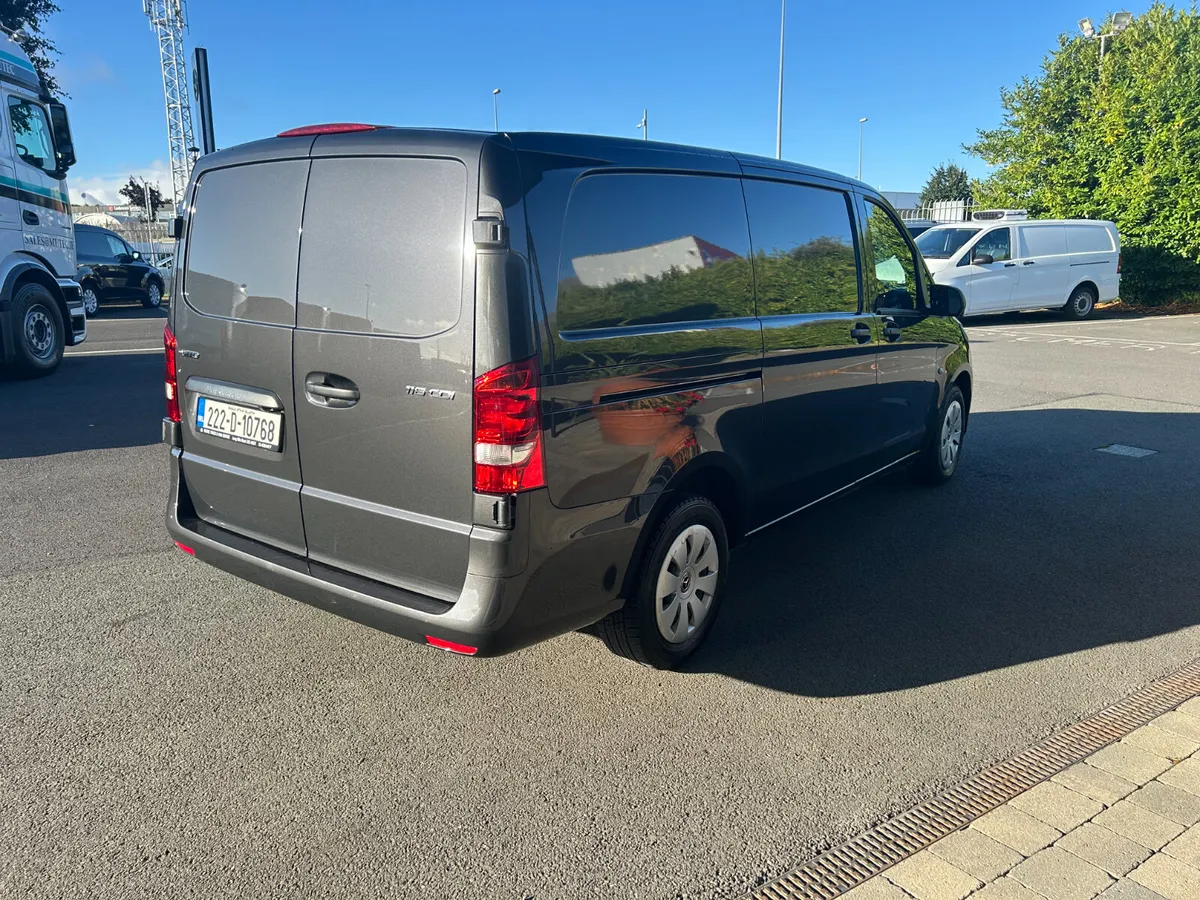 Mercedes-Benz Vito 2022 - Image 3