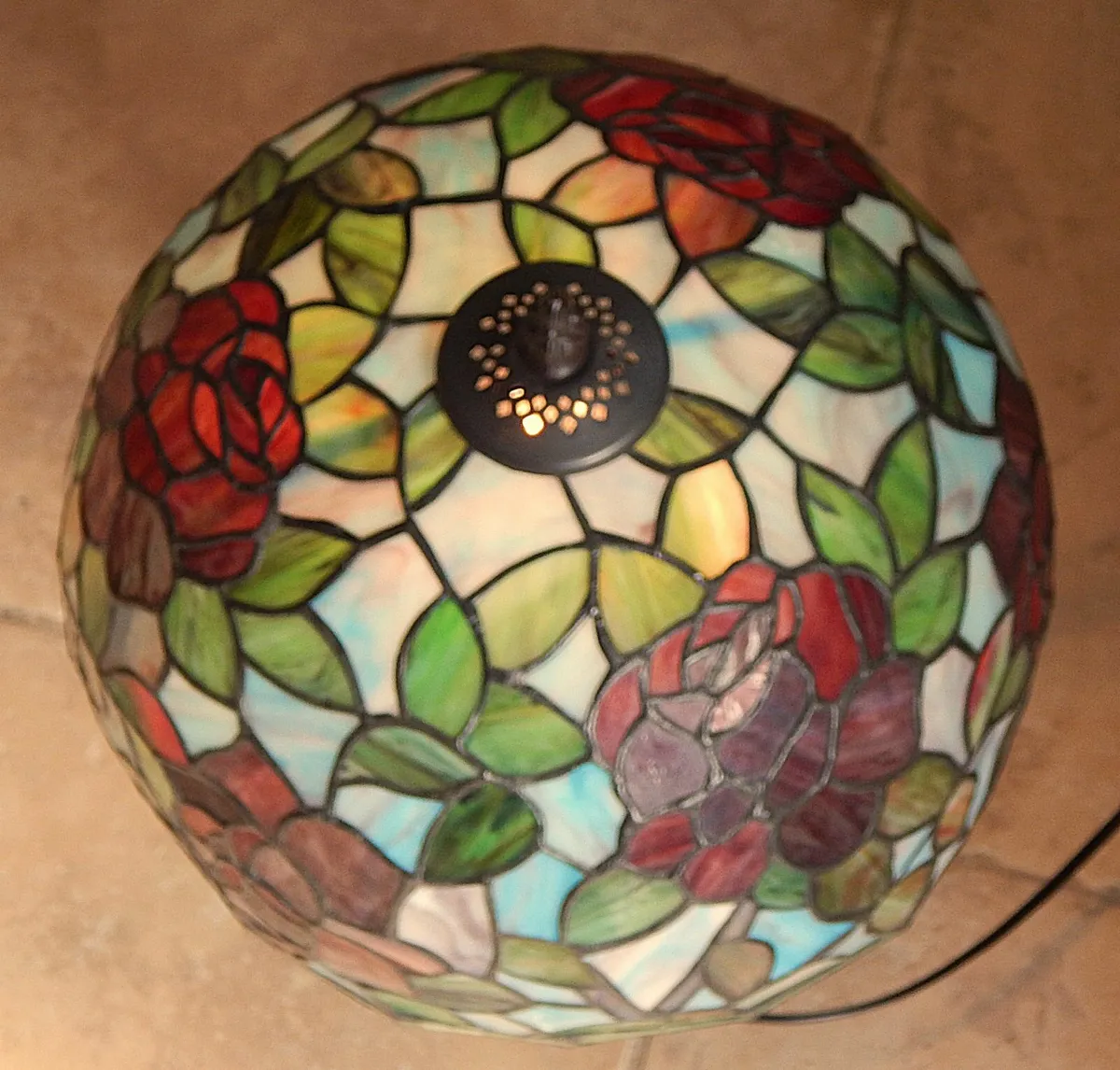 Tiffany Style Glass Table Lamp on Light Metal Base - Image 3