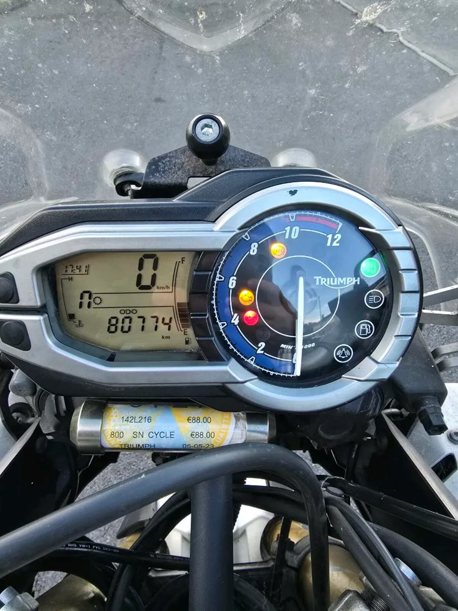 Motorbike - Image 3