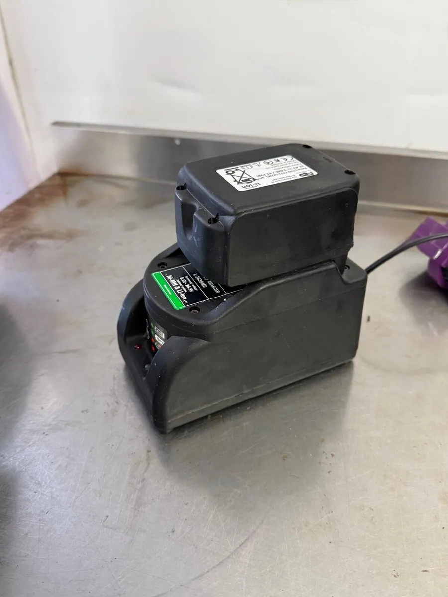 Hand held strapping machine - Image 3