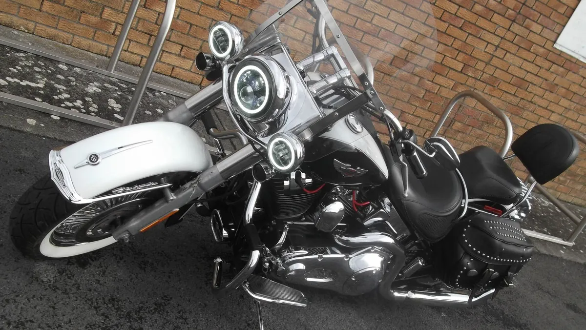 HARLEY DAVIDSON 2005  SOFTAIL DELUXE TRADE UP - Image 2