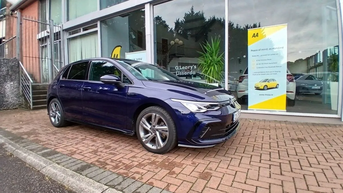 Volkswagen Golf 2.0 TDI 150HP R-line  1 Owner  At - Image 1