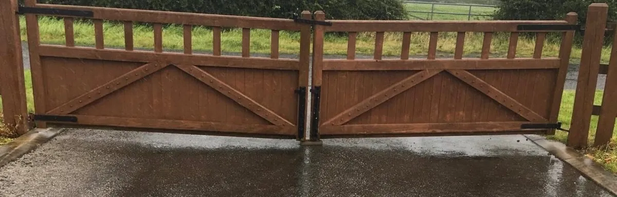 Teak Gates - Image 2