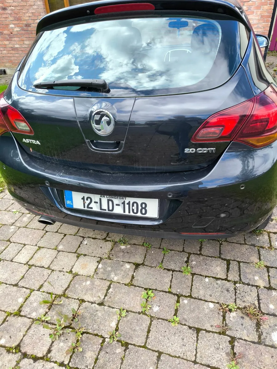 Vauxhall Astra 2012 - Image 2