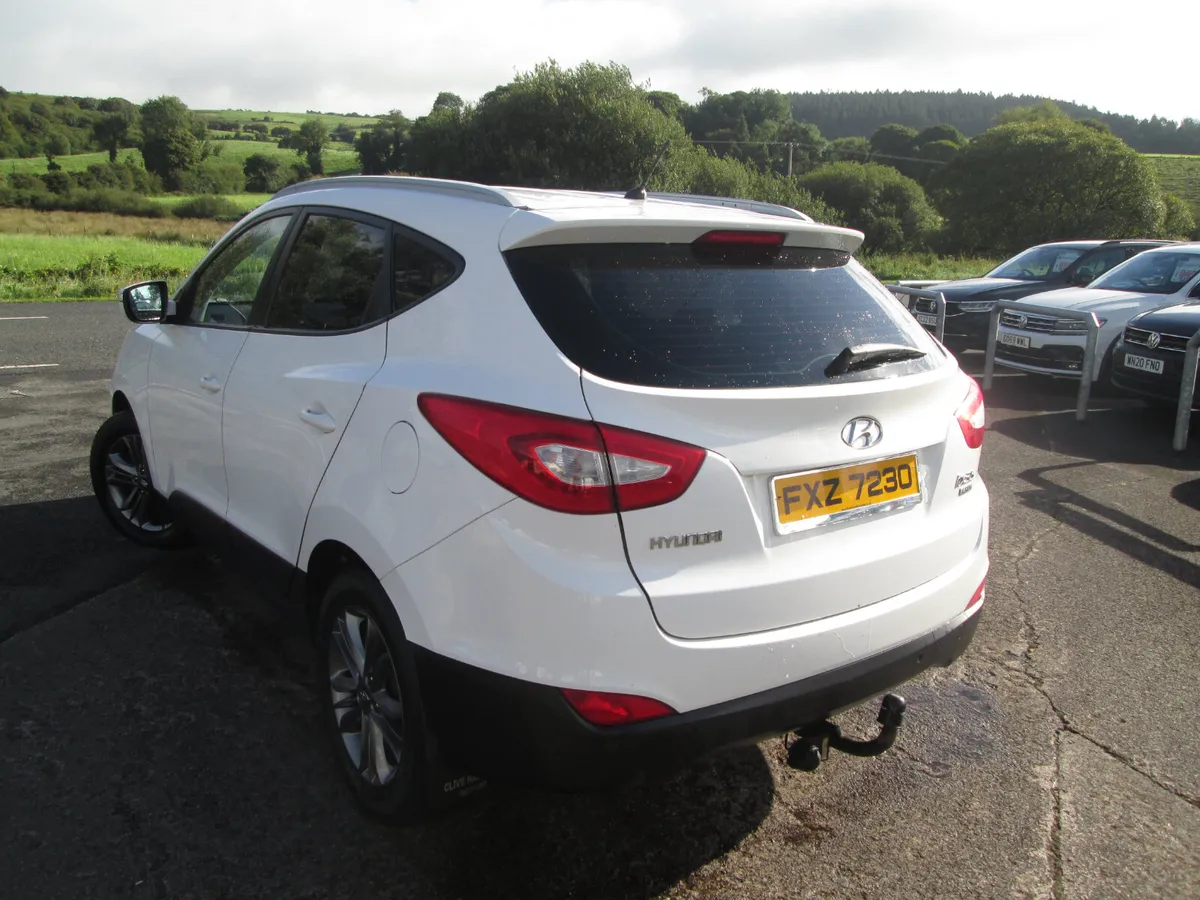2014  HYUNDAI  IX 35  1.7  CRDI  SE  5DR - Image 4