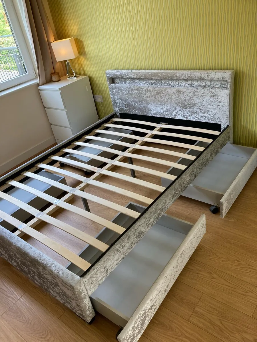 Bed frame - Image 2