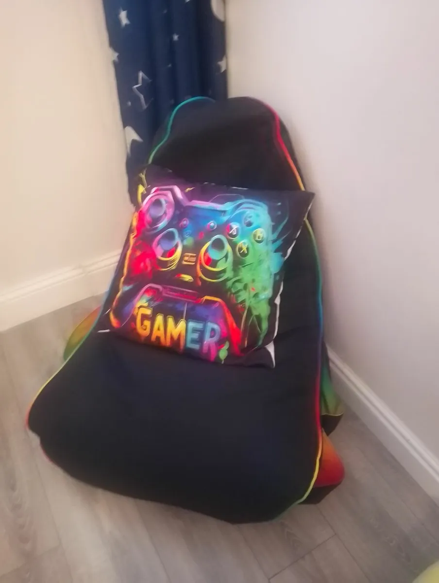 Gaming bean bag - Image 1