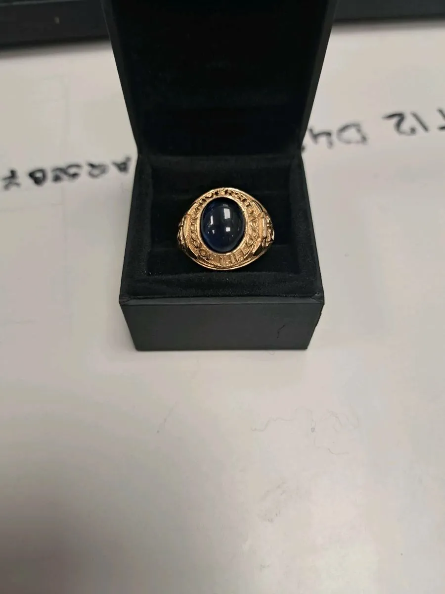 9ct Gold College Ring 9k - Image 3