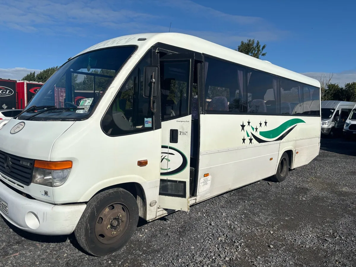 2000 Mercedes cheetah 33 seater - Image 1