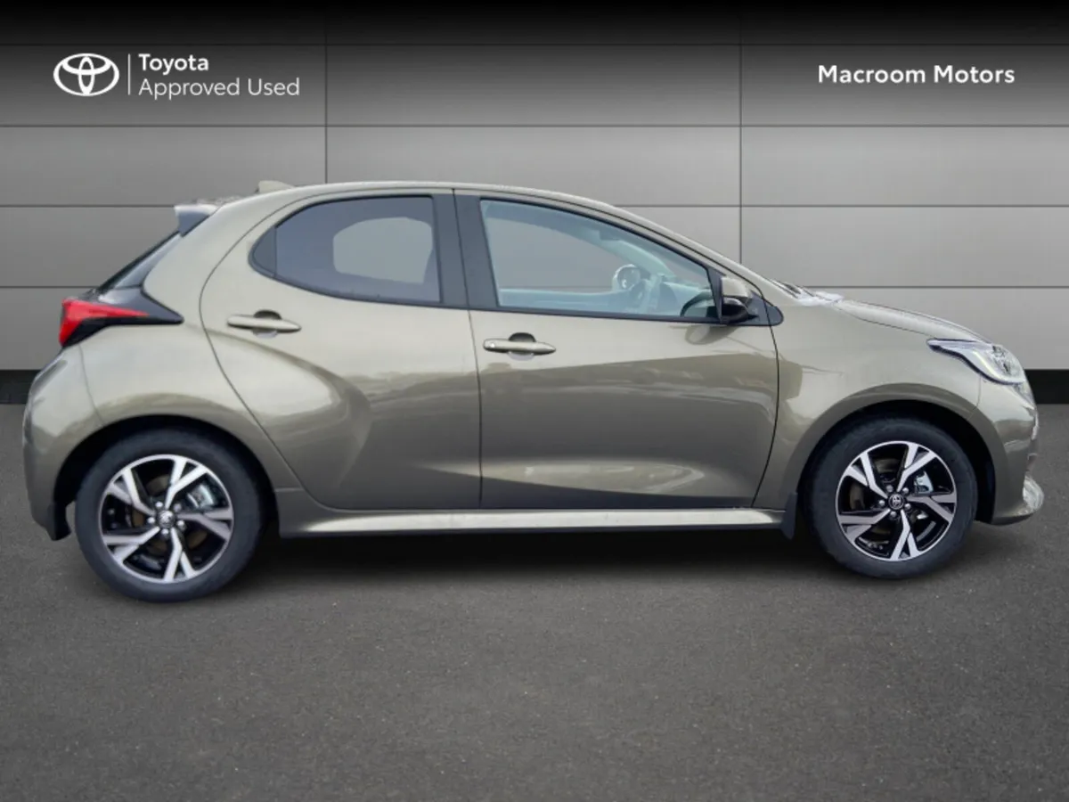 Toyota Yaris 1.5 - Image 3