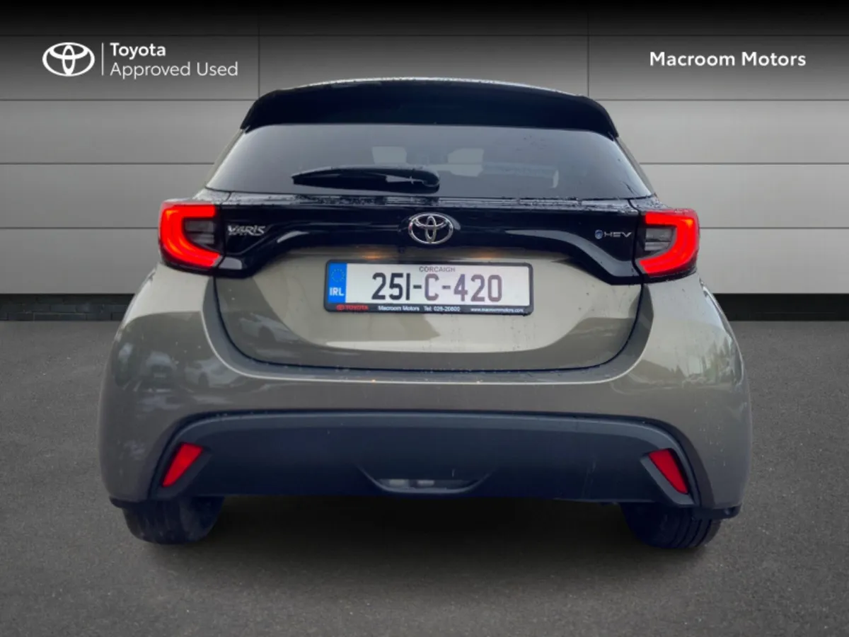 Toyota Yaris 1.5 - Image 4