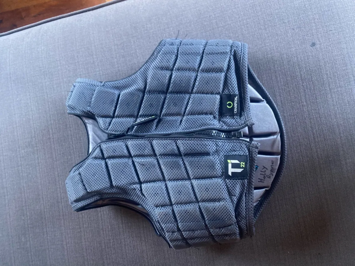 Champion Body Protector kids - Image 1