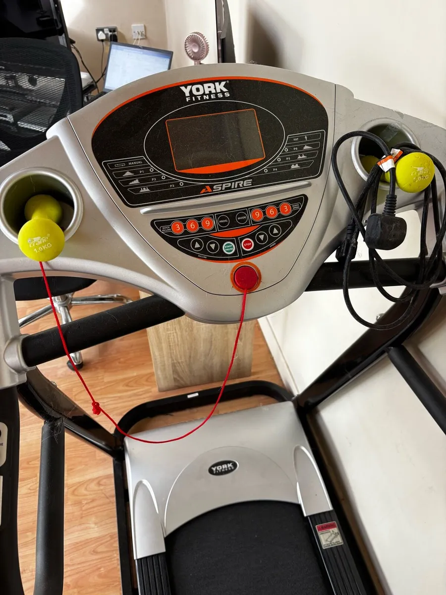 Treadmill - Image 1