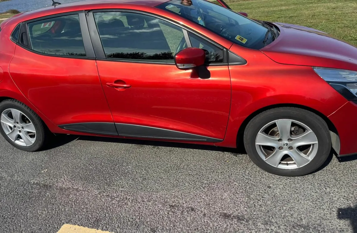 Renault Clio 2015 Dynamique 5speed - Image 3