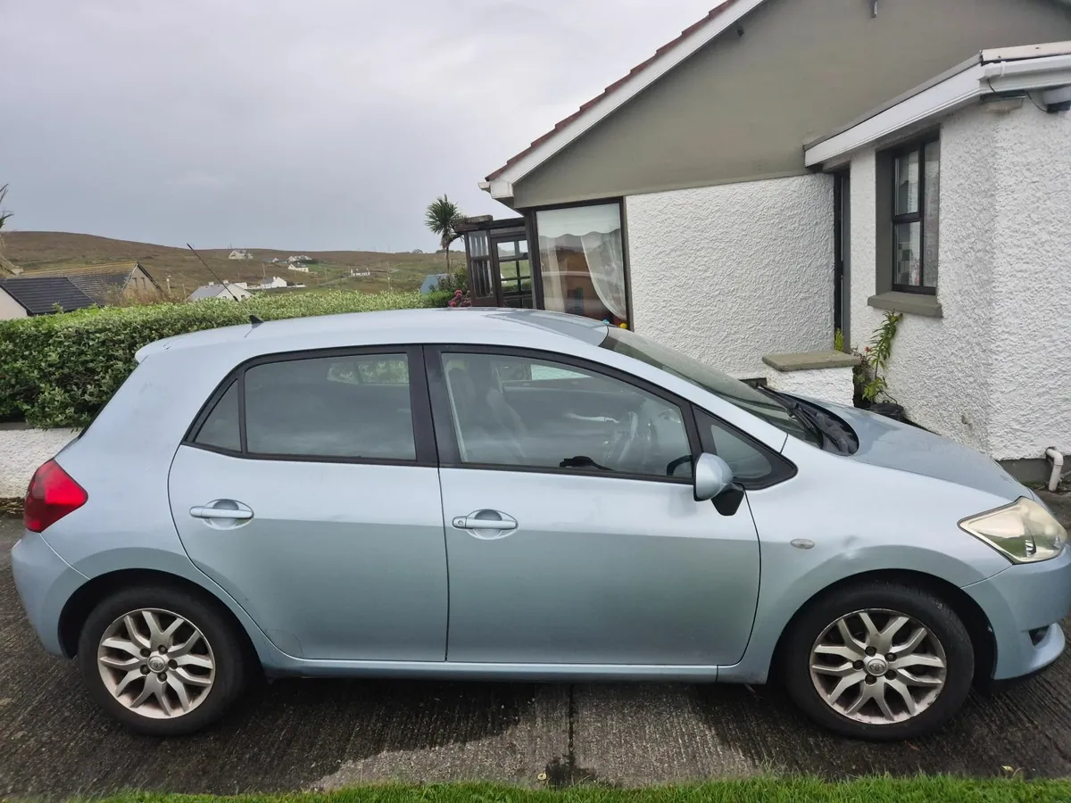 Toyota Auris 2009 - Image 3