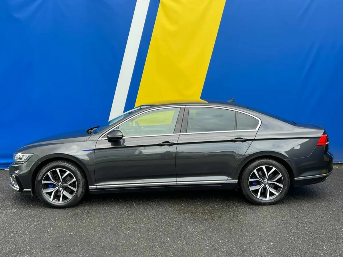 Volkswagen Passat GTE 1.4 TSI PLUG-IN HYBRID // LE - Image 3