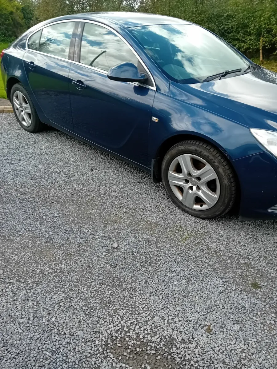 Car for breaking - Image 3