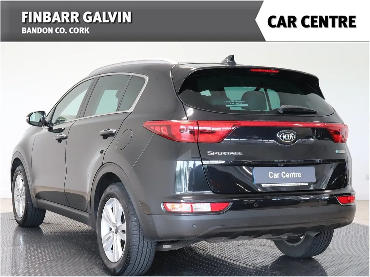 Kia Sportage 1.7 CRDI  PLATINUM - Image 2
