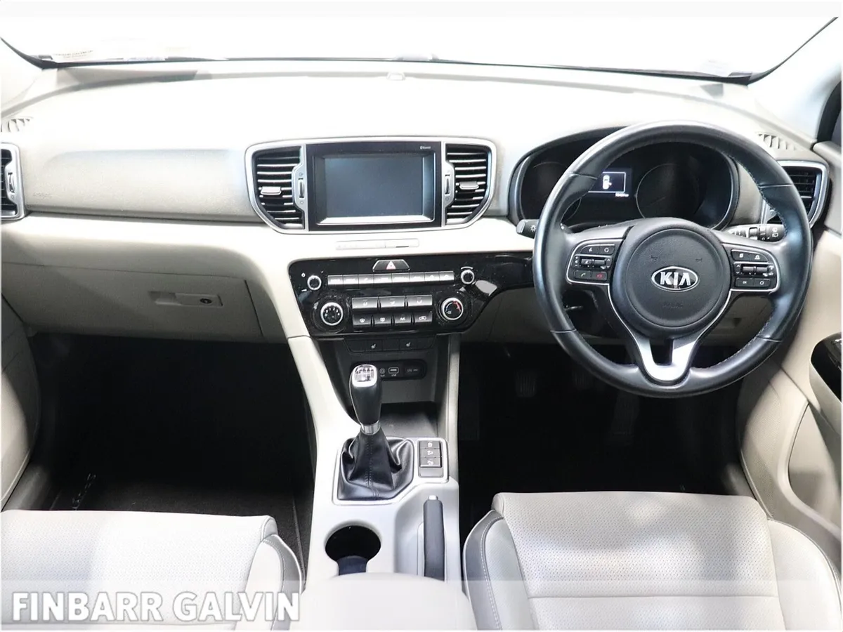 Kia Sportage 1.7 CRDI  PLATINUM - Image 4