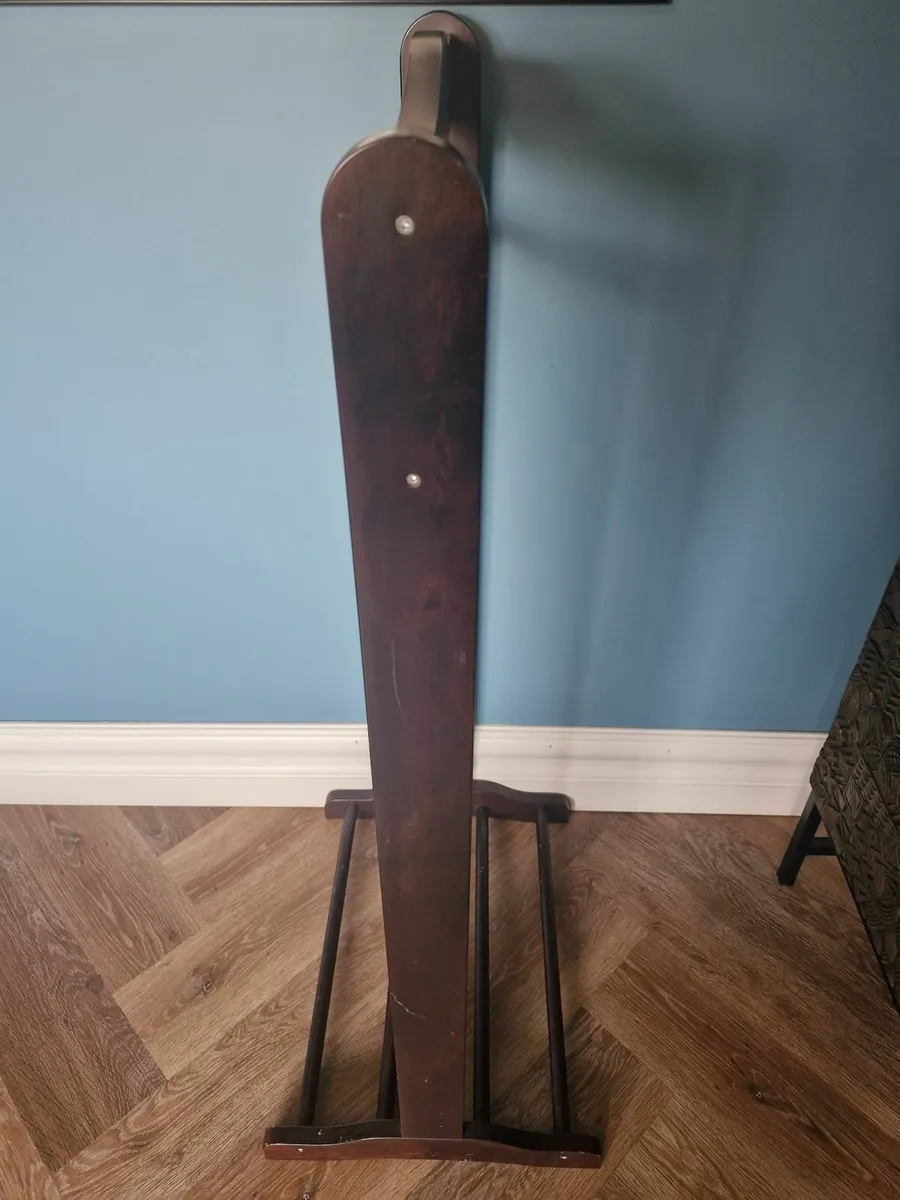 Childrens Clothes Rail - Image 2