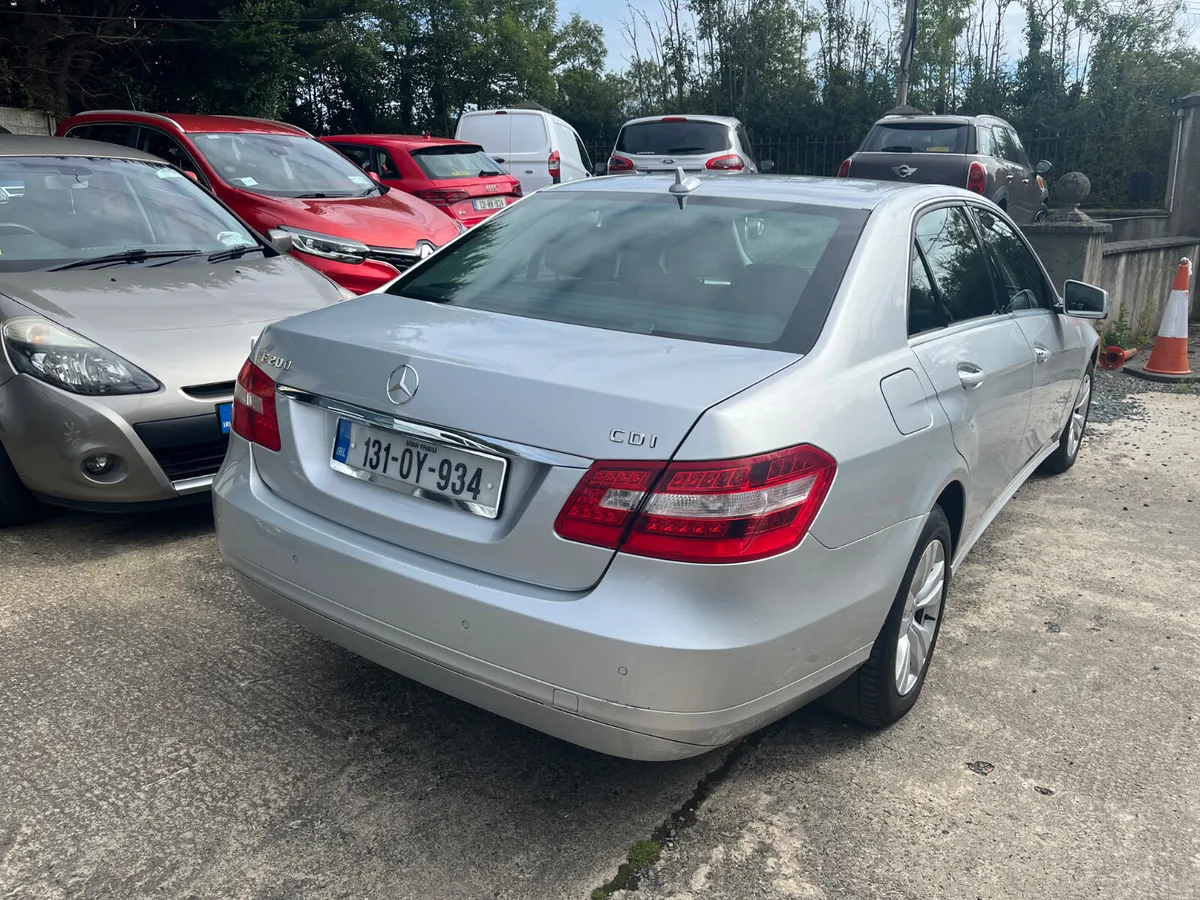 Mercedes-Benz E-Class 2013 - Image 4