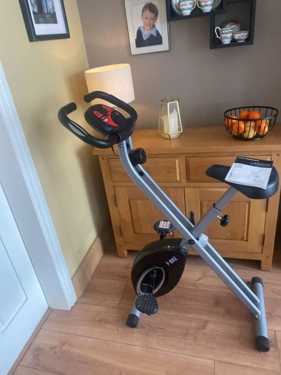 Exercise bike - Image 1