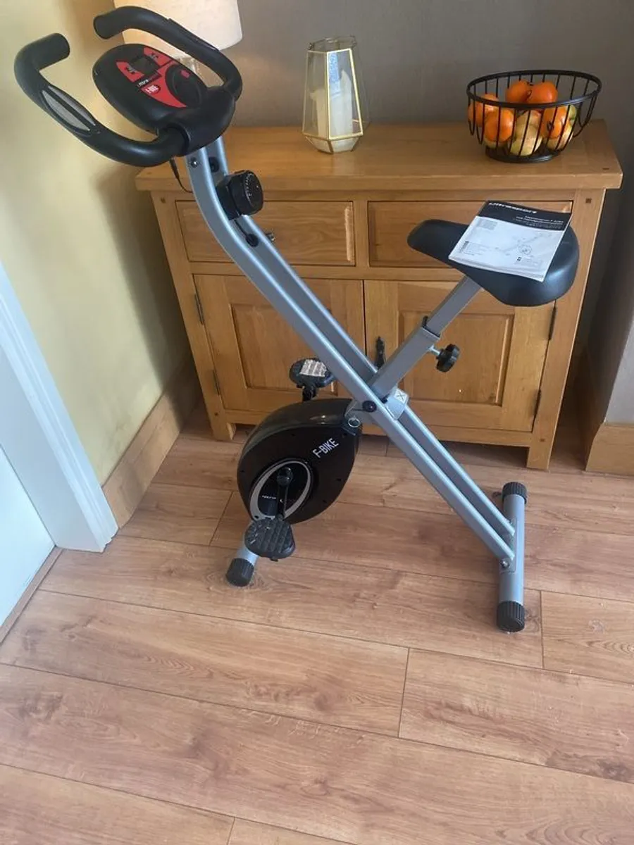 Exercise bike - Image 2