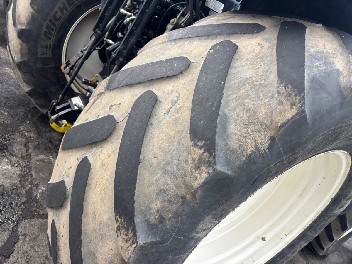 New Holland wheels 650 - Image 3