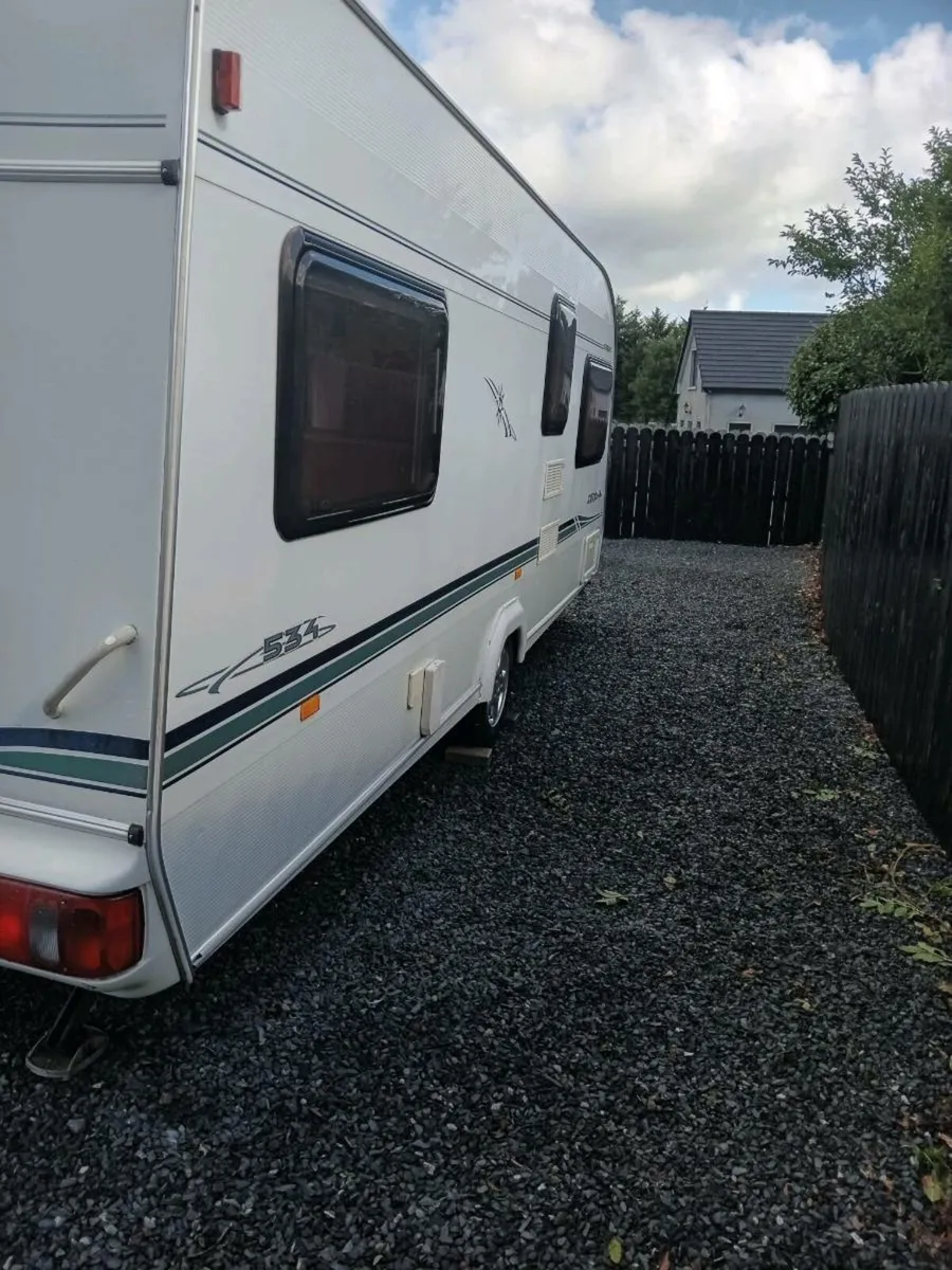 Caravan  fixed  bed - Image 4