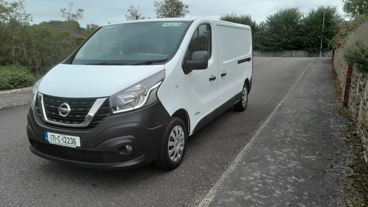 2017 Nissan nv300 L,w,b - Image 2