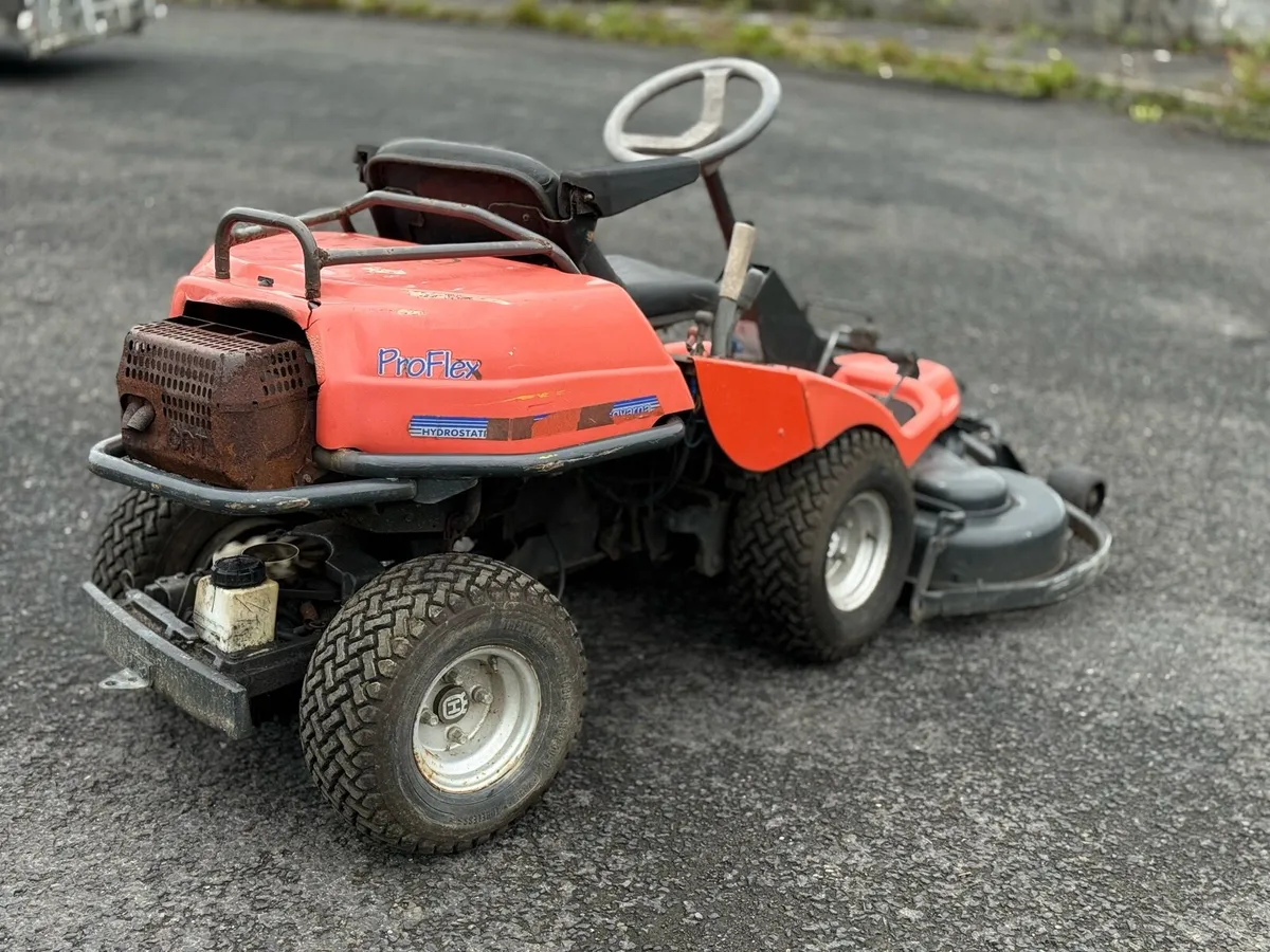 Husqvarna Front Deck Lawnmower - Image 4