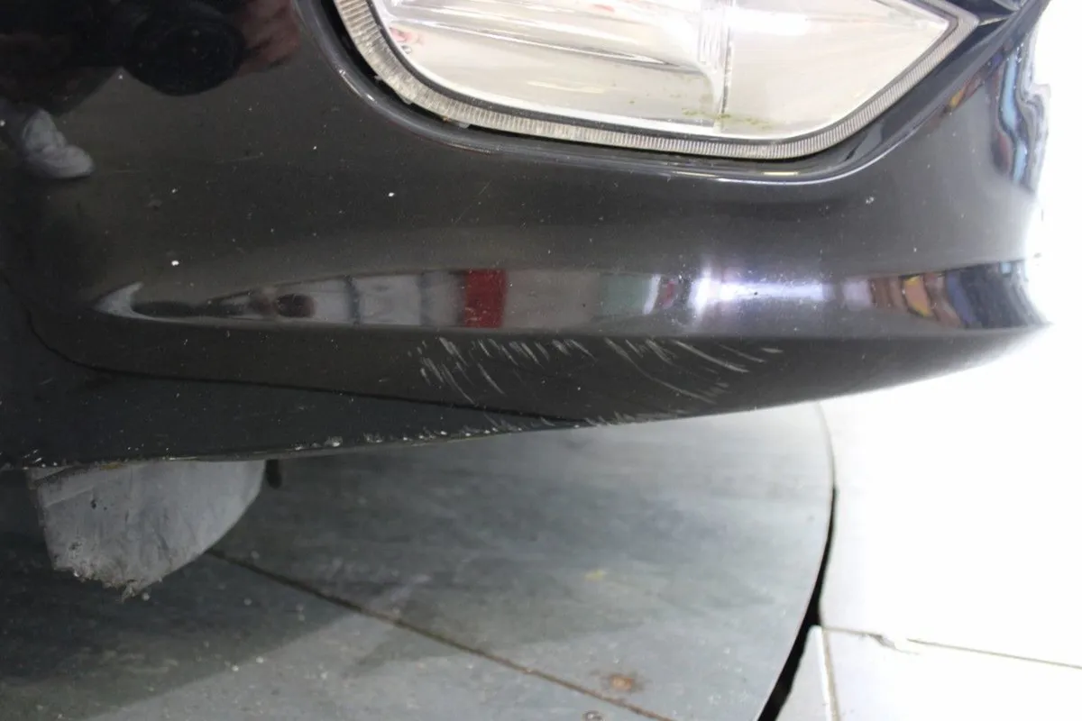 Ford Mondeo 2.0tdci 140PS Titanium - Image 4