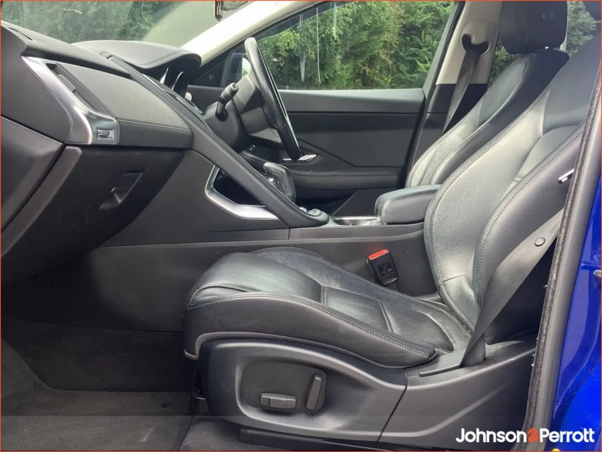Jaguar E- PACE 2.0d I4 150 PS AWD Auto SE - Image 4
