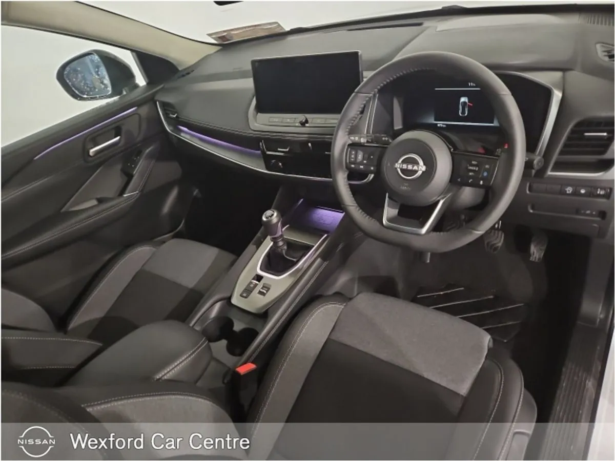 Nissan QASHQAI 1.3 PET Mild Hybrid SV Premium - Image 3